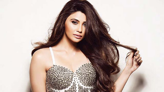 Daisy Shah  Height, Weight, Age, Stats, Wiki and More